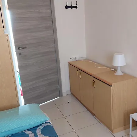 Affitti Brevi Ferrera Bilocale Ilenia 20 Minuti Da Rho Fiera E San Siro Apartment
